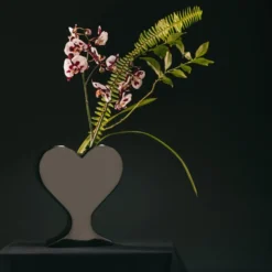 Black Heard Vase