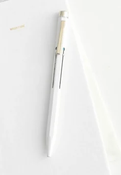 4 Color Ballpoint Pen White