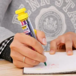 8 Colour Crayon Yellow