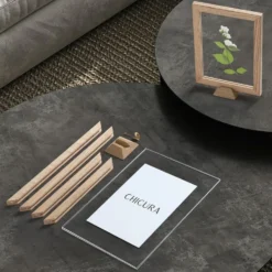 Linia Frame A5 Oak Incl Frame Stand