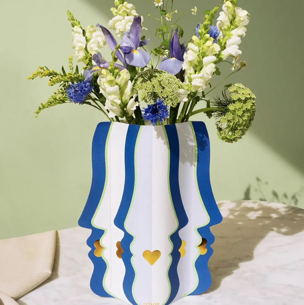 Paper Vase Beso