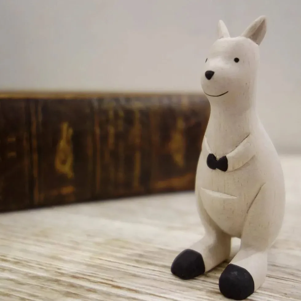 Pole Pole Wooden Animal Kangar