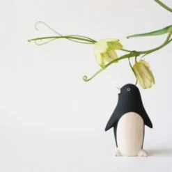 Pole Pole Wooden Animal Penguin