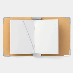 TRAVELER'S notebook Recambio 016 Archivador para recambios de Tamaño Pasaporte
