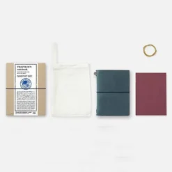 TRAVELER'S notebook - Tamaño Pasaporte Azul
