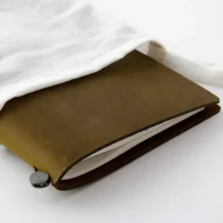 TRAVELER’S notebook - Tamaño Pasaporte Oliva