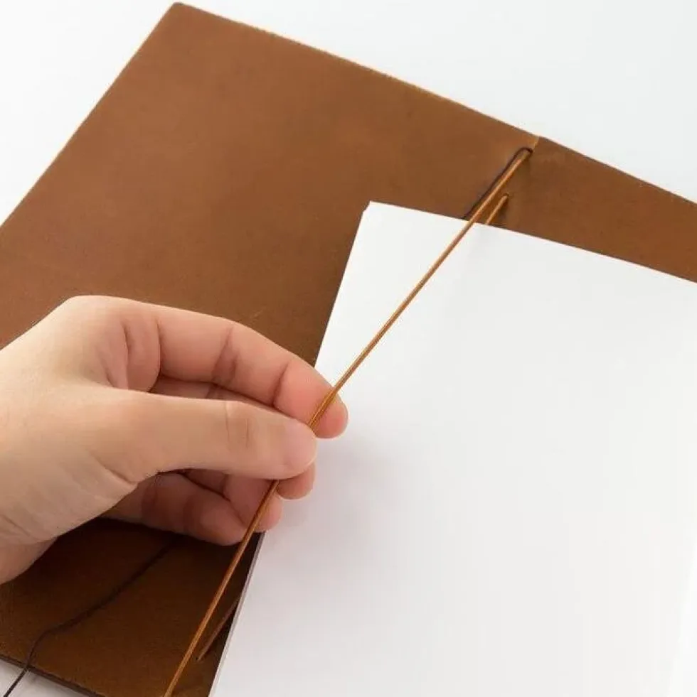 TRAVELER'S notebook - Tamaño Regular Camel