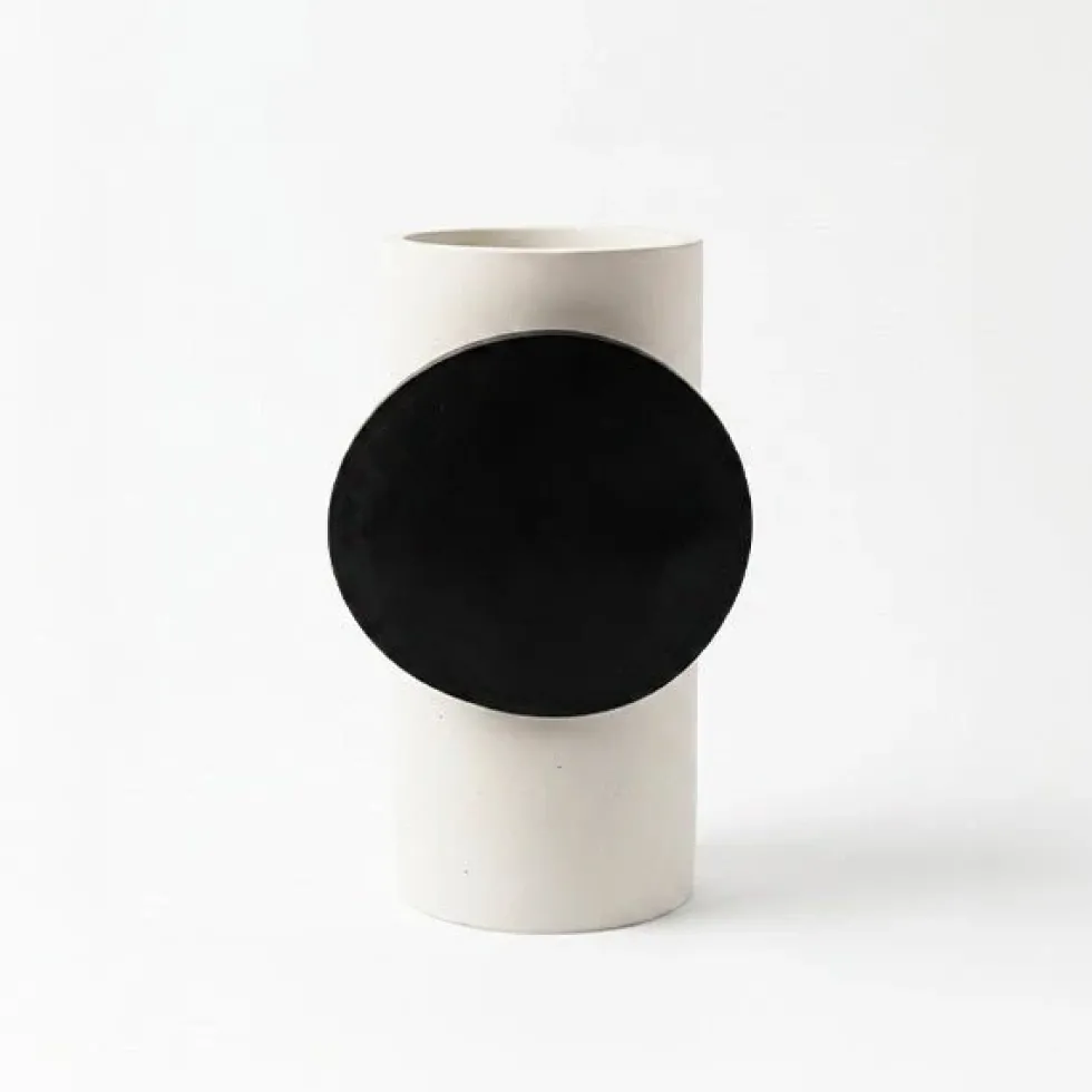 Vase White Circle Black