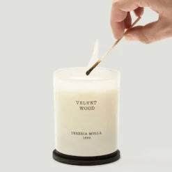Velvet & Wood Premium Candle 230g